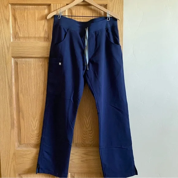 Figs Technical Collection Navy Scrub Pants - Picture 2 of 3